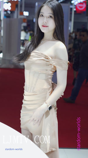 2025东莞国庆车展AutoShow模特车模RacingModel1