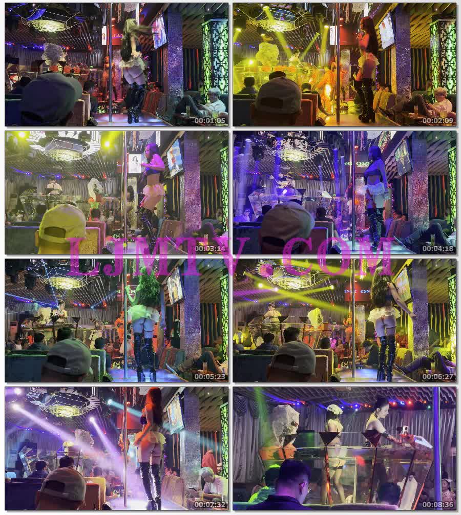 黑色过膝皮靴大长腿的超短蓬蓬裙靓丽年轻女孩-4K视频
