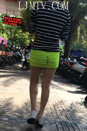 小龙大师精品街拍系列合集-街拍超短裙美腿紧身少妇