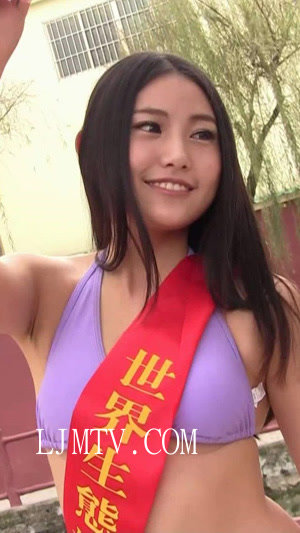 2013世界生态小姐决赛后台-1