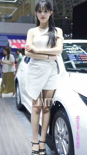 2024东莞国际车展春季美女车模车展模特30AutoShowRacingModel