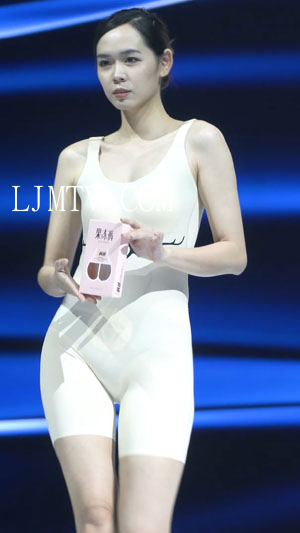 2023广州针博会美女模特妙尔姿内衣秀美体塑身内衣秀Show下着モデル