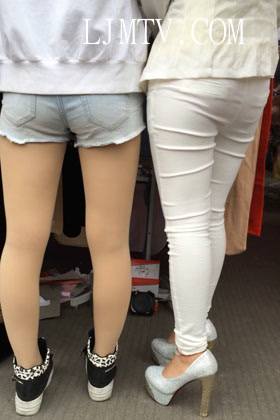 小龙大师精品街拍系列合集-性感白裤红色内痕-02