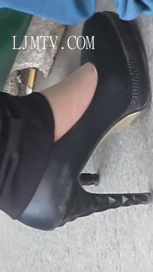 街拍大师小胡小斐高清拍摄高跟丝袜-cMVI_0033