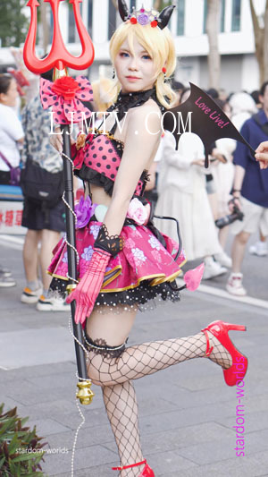 ラブライブコスプレ绚瀬絵里小恶魔觉醒cosplay2024萤火虫漫展