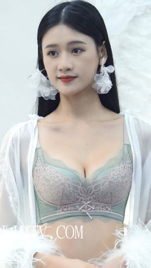 4K2022深圳内衣展艾迪莎性感美女模特内衣秀下着モデルModelshow