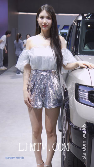 2025东莞春季车展AutoShow美女车模RacingModel7