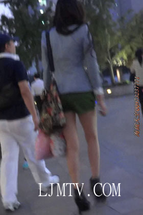 海阔天空热裤街拍视频102部合集超长时间拍摄模特秀-01
