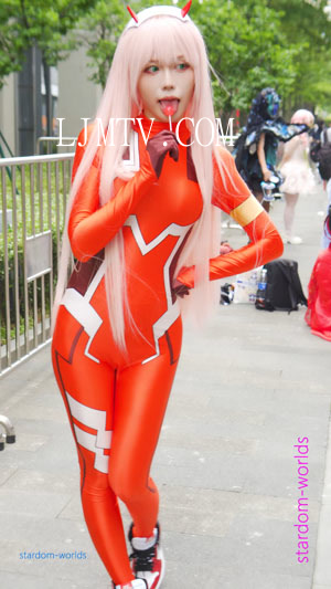 ゼロツーCosplay国家队02紧身衣2025五一萤火虫漫展