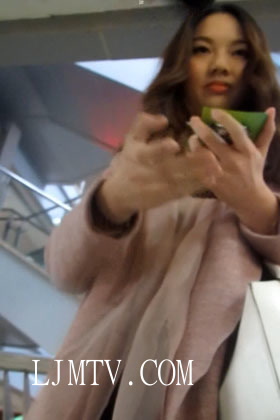 大忽悠街拍成功案例第158弹 店内清纯黑丝美女2013.10.30-1581 (1)(New1)