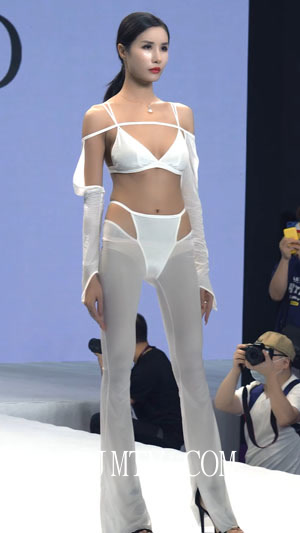 4K2022深圳内衣展维珍妮合盈工作室性感美女模特内衣秀ModelShow下着モデル