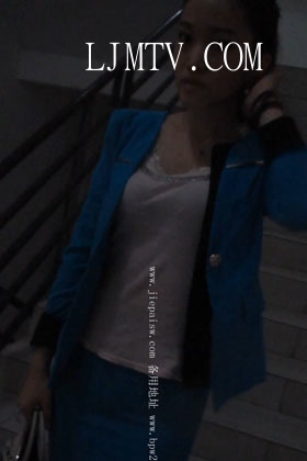 东厂街拍大忽悠买丝袜强袭抄底2013年9月合集09(30)