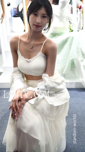 2024深圳内衣展安芝莎清纯美女模特内衣秀Show下着モデル