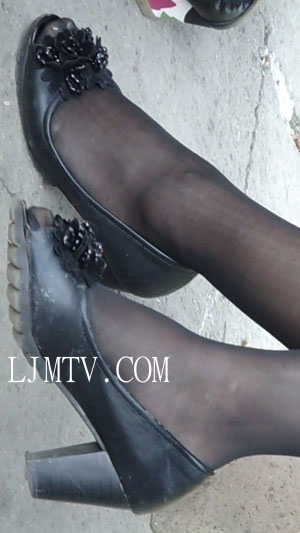 街拍大师CCTVB高清近拍高跟丝袜忽悠第11辑-2.26gMAH05250