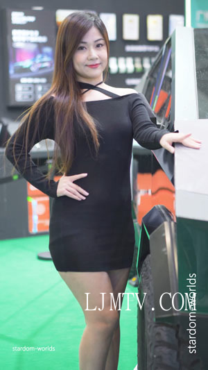 2024深圳改装车展AutoShowRacingModel车展模特气质美女车模-14
