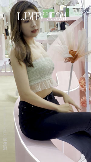 2023深圳SIUF内衣展澳美娇内衣熟女款裹胸长裤展示-2