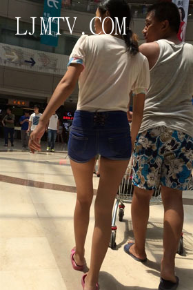小龙大师精品街拍系列合集-车展性感热裤小妹