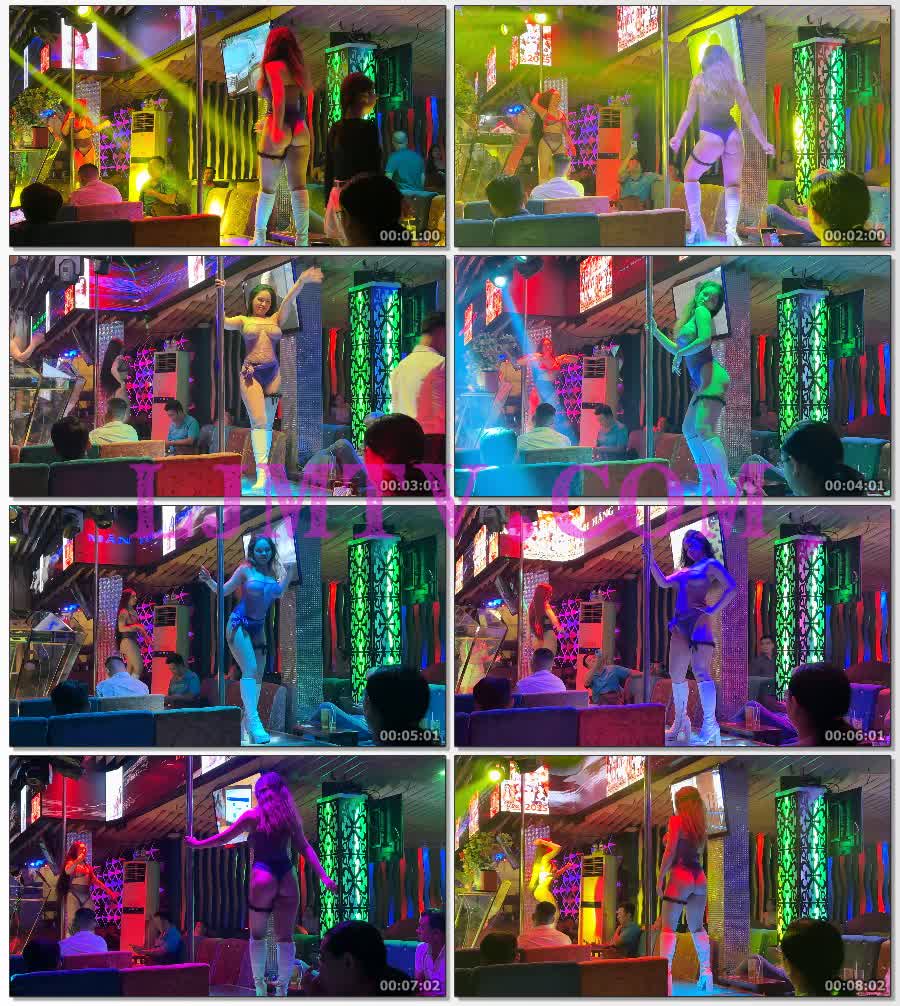 紫色网格裹胸连体衣的胸贴大奶白皮靴胖妹-4K视频