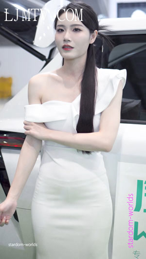 2024深圳改装车展AutoShowRacingModel那些车展模特美女车模-62