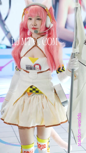 2024深圳改装车展AutoShow二次元车模粤痛组赛车娘cosplayコスプレ