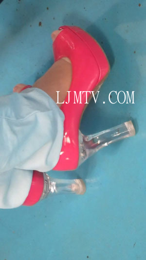 街拍大师小胡小斐高清拍摄高跟丝袜-MVI_0257