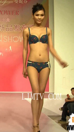 2013 90后美女魅力惠州内衣秀-01
