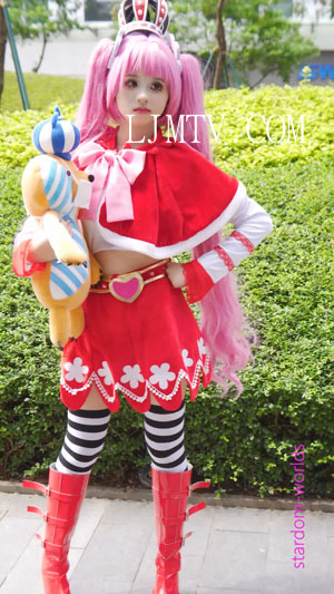 可爱のペローナコスプレCosplay可爱萌妹佩罗娜海贼王2025五一广州萤火虫漫展