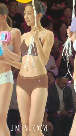 2026SIUF深圳内衣展BIDA贴身服饰设计大赛欧美模特白色文胸走秀-2