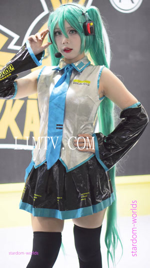 2024萤火虫漫展初音ミクのコスプレ可爱萌妹初音未来Cosplay