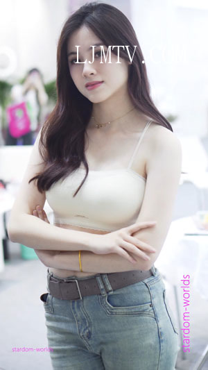 2025深圳内衣展芮芮少女清纯模特内衣秀Show下着モデル
