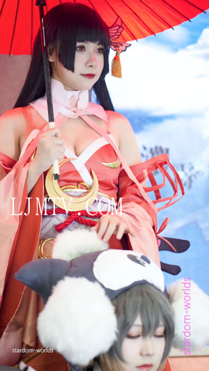 迷雾公式cosplay小姐姐我也想摸摸她的头コスプレCICF2021广州漫展