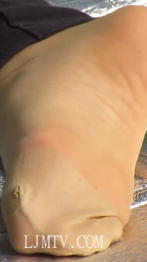 街拍大师applejuice高清拍摄高跟丝袜第4集-HD703