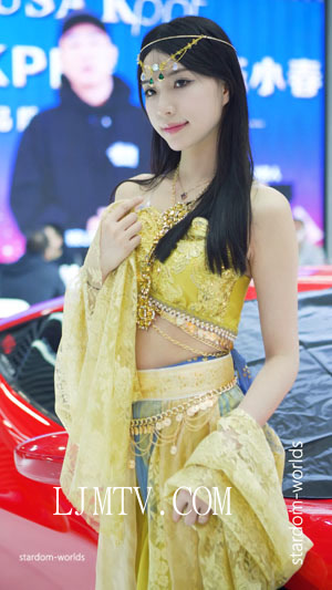 2024深圳改装车展AutoShowRacingModel绝美西域舞娘车展模特美女车模47