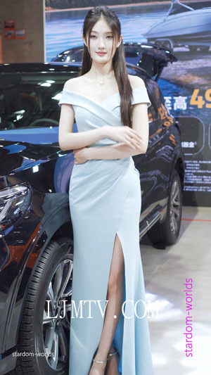 4K2025粤港澳大湾区车展美女车模RacingModel64