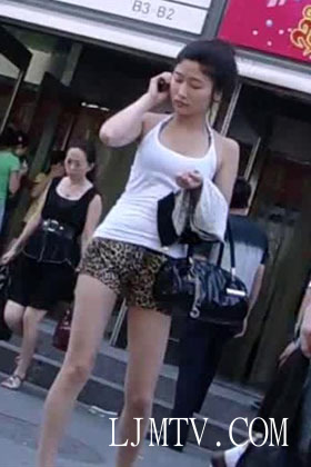 街拍客极品热裤精选120部R4干一下死而无憾的翘臀嫩妞