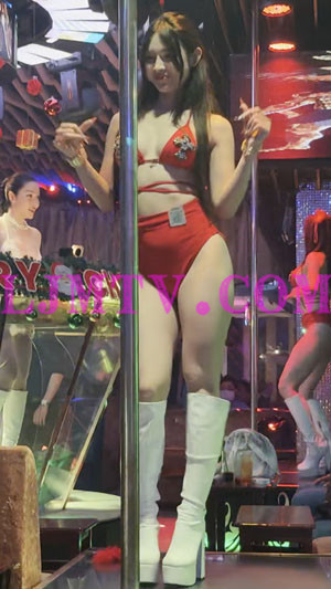 钢管舞后面的红色胸罩红色高腰裤白皮靴美腿女孩-4K视频