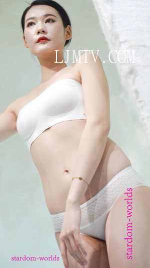 2021深圳内衣展春-57丝隐性感气质美女模特内衣秀Show下着モデル
