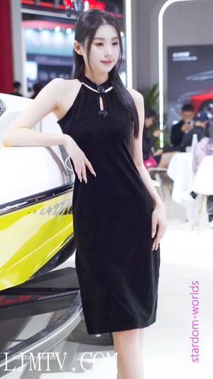 2024深圳改装车展AutoShowRacingModel美女车模-73