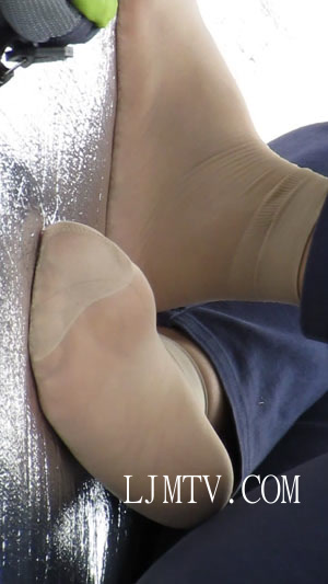 街拍大师applejuice高清拍摄高跟丝袜第4集-HD955
