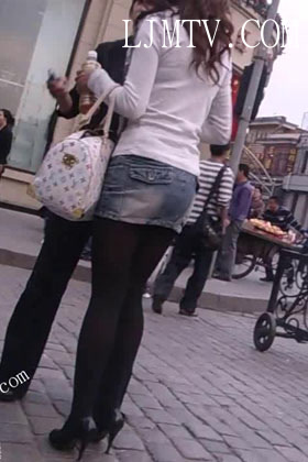 街拍客视频珍藏版丝袜美女专辑-黑丝甜妹