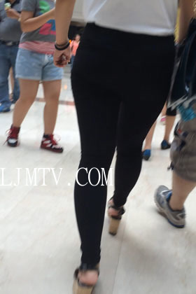 小龙大师精品街拍系列合集-商场打底黑裤少妇